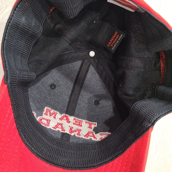 NIKE Team Canada Hockey Hat - Picture 5 of 7